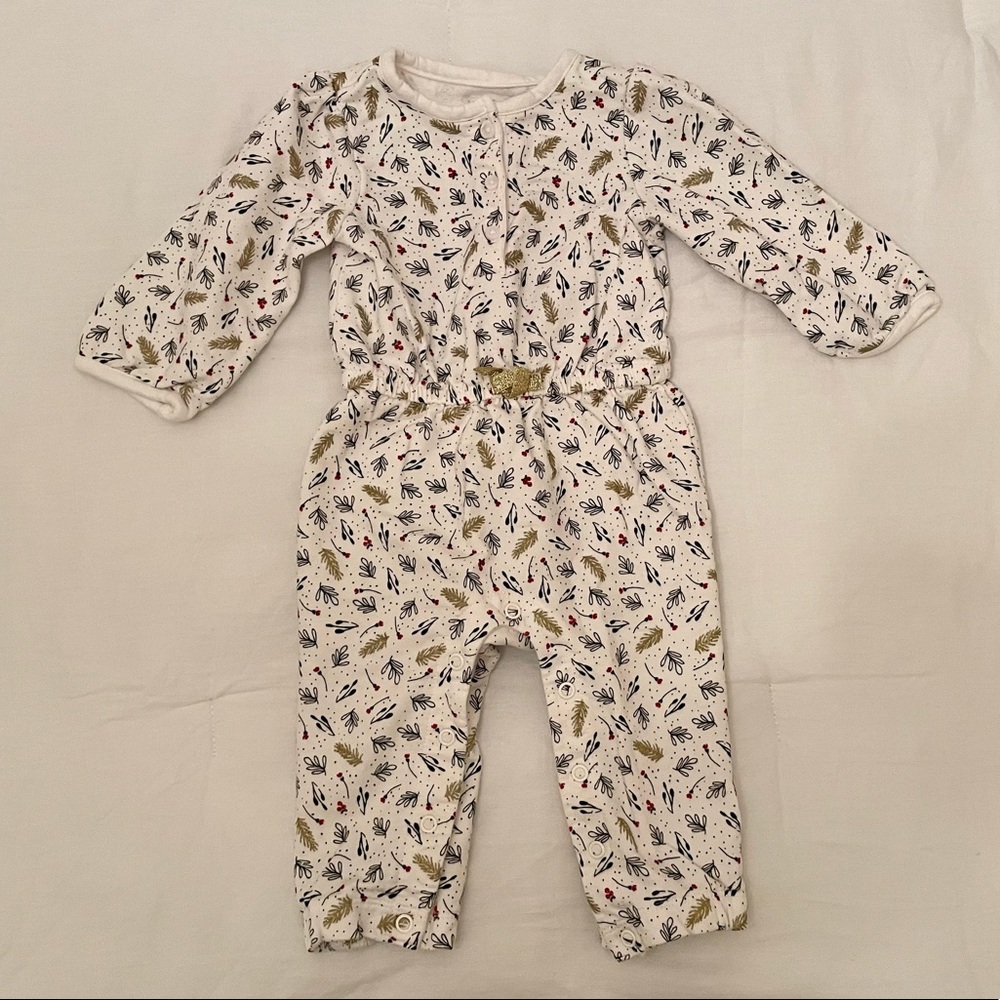 Carter’s baby girls LS holly berry jumpsuit size 9m